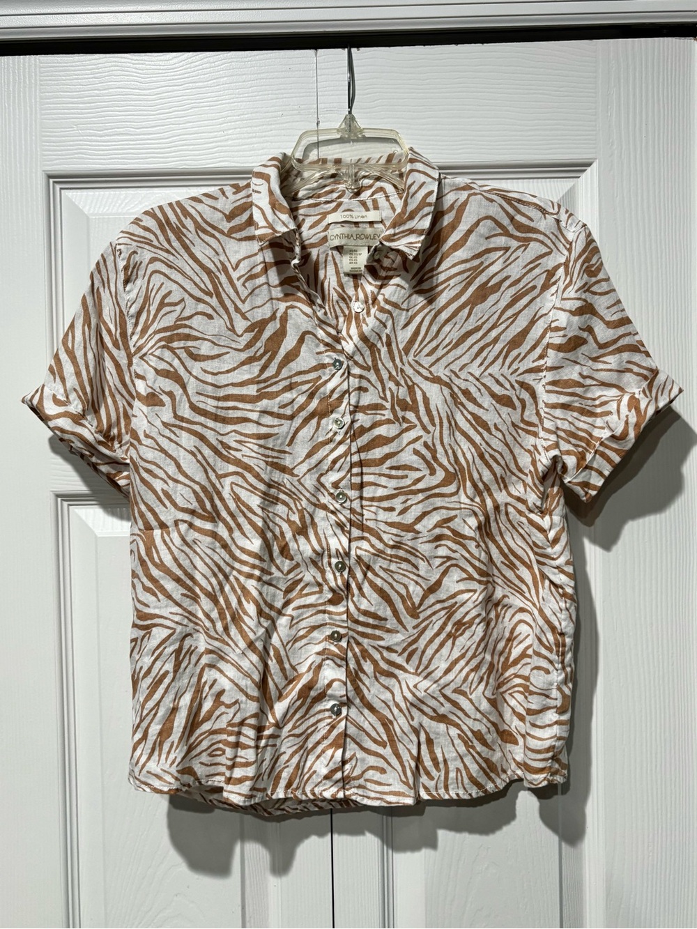 Cynthia Rowley White and Brown Zebra-Print Short Sleeve Button-Down Shirt